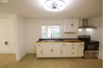 1860 30th St, Florence, OR 97439 - Photo 16