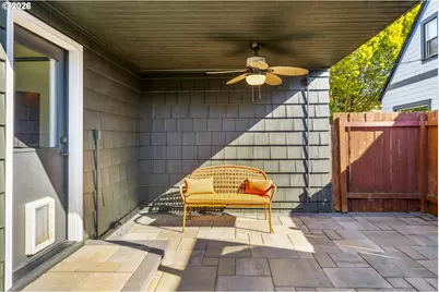 545 SE Peacock Ln, Portland, OR 97214 - Photo 42