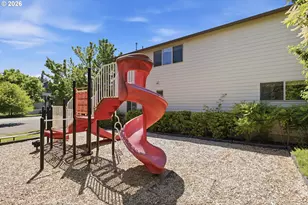 17413 SW Rose Petal Ln, Beaverton, OR 97003 - Photo 32