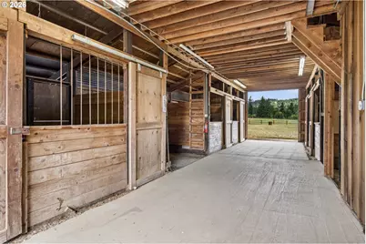 30100 SW Mountain Rd, West Linn, OR 97068 - Photo 36