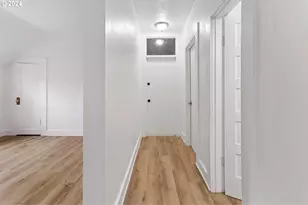 1314 SW Hall St, Portland, OR 97201 - Photo 14