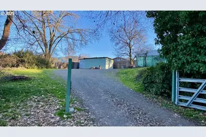 333 Park, Grants Pass, OR 97527 - Photo 40