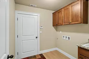 2545 Equestrian Loop S, Salem, OR 97302 - Photo 32