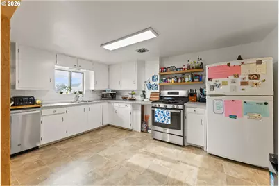 162 Kruse St, Sutherlin, OR 97479 - Photo 16