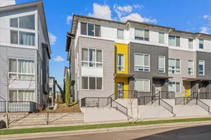 17137 SW Woodpecker Ln, Beaverton, OR 97007 - Photo 2