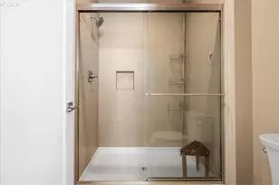 17137 SW Woodpecker Ln, Beaverton, OR 97007 - Photo 26