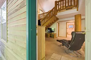 24990 E Tillicum St, Welches, OR 97067 - Photo 6