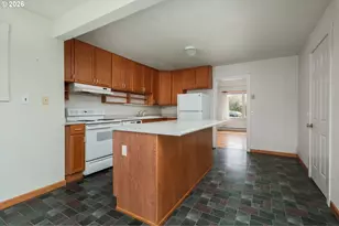 1236 SW Seabrook Ln, Waldport, OR 97394 - Photo 8
