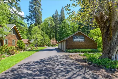 56483 McKenzie Hwy #16, McKenzie Bridge, OR 97413 - Photo 36