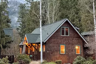 56483 McKenzie Hwy, McKenzie Bridge, OR 97413 - Photo 4