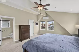 19609 NE Marine Dr, Portland, OR 97230 - Photo 26