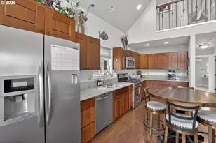 19609 NE Marine Dr, Portland, OR 97230 - Photo 12