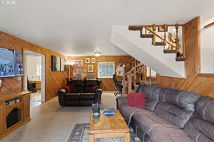 377 Fir Point Ln, Glendale, OR 97442 - Photo 18