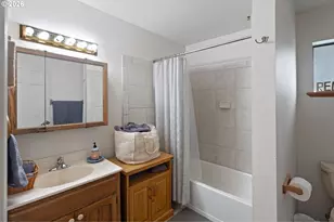 377 Fir Point Ln, Glendale, OR 97442 - Photo 32