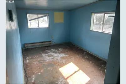 740 S Cammann St, Coos Bay, OR 97420 - Photo 14