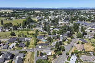 985 E College St, Mount Angel, OR 97362 - Photo 46