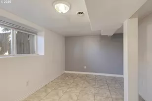 985 E College St, Mount Angel, OR 97362 - Photo 22