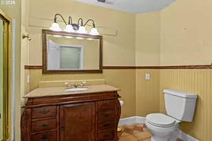 785 E 44th Ave, Eugene, OR 97405 - Photo 28