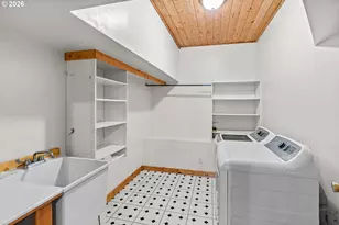 785 E 44th Ave, Eugene, OR 97405 - Photo 40