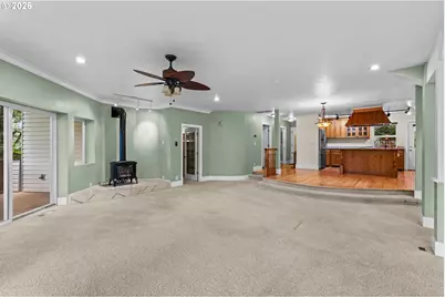 785 E 44th Ave, Eugene, OR 97405 - Photo 14