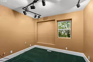 785 E 44th Ave, Eugene, OR 97405 - Photo 20
