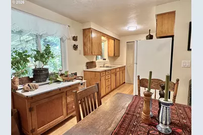 359 Norman Ave, Eugene, OR 97404 - Photo 12