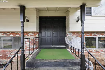 205 SE Olvera Ave, Gresham, OR 97080 - Photo 6