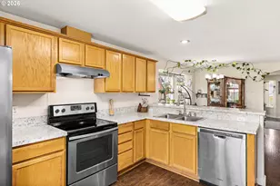 147 E 8th St, Lafayette, OR 97127 - Photo 16
