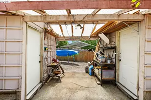 147 E 8th St, Lafayette, OR 97127 - Photo 32