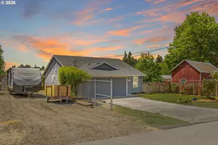 147 E 8th St, Lafayette, OR 97127 - Photo 34