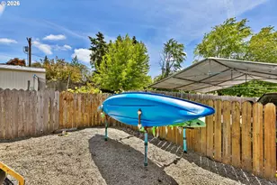 147 E 8th St, Lafayette, OR 97127 - Photo 32