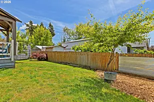 147 E 8th St, Lafayette, OR 97127 - Photo 30