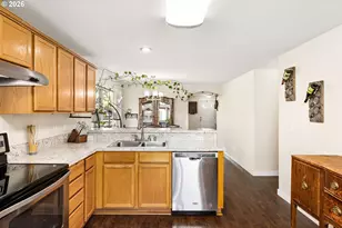 147 E 8th St, Lafayette, OR 97127 - Photo 16