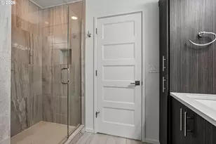 7081 SE Thorburn St, Portland, OR 97215 - Photo 24