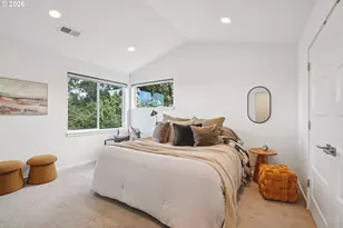 7081 SE Thorburn St, Portland, OR 97215 - Photo 24