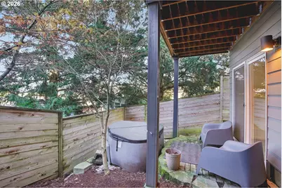 7081 SE Thorburn St, Portland, OR 97215 - Photo 34