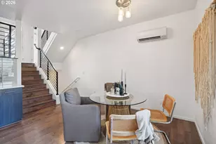 7081 SE Thorburn St, Portland, OR 97215 - Photo 10