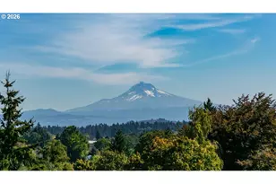7081 SE Thorburn St, Portland, OR 97215 - Photo 2