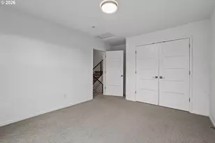 7081 SE Thorburn St, Portland, OR 97215 - Photo 26