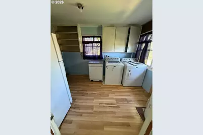 2415 Henderson Ave, Eugene, OR 97403 - Photo 16