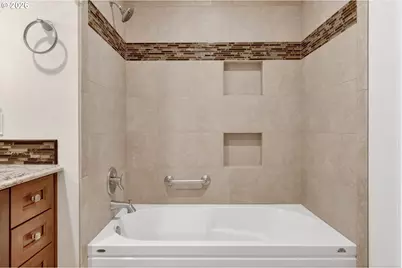 15361 NW Aberdeen Dr, Portland, OR 97229 - Photo 20