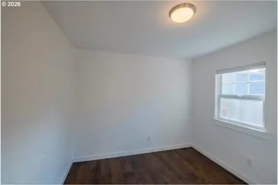 9232 SE Harrison St, Portland, OR 97216 - Photo 16