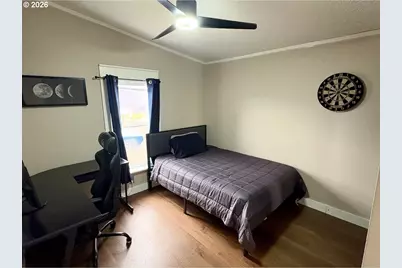 660 Village Dr #13, Molalla, OR 97038 - Photo 30