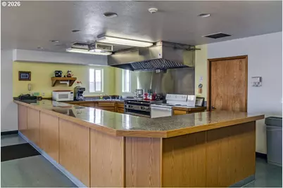5422 Portland Rd NE #104, Salem, OR 97305 - Photo 36