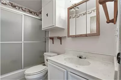 5422 Portland Rd NE #104, Salem, OR 97305 - Photo 24