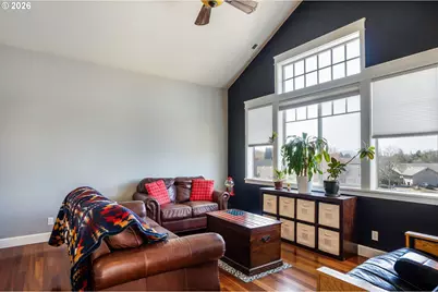 741 S 47th St, Springfield, OR 97478 - Photo 6