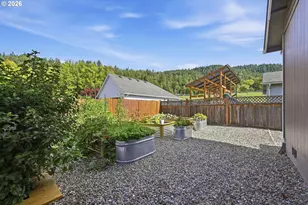 450 Moreland Ave, Drain, OR 97435 - Photo 38