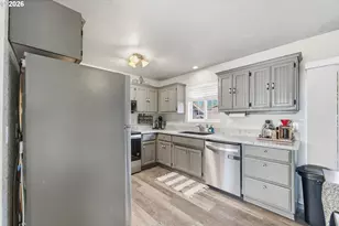 450 Moreland Ave, Drain, OR 97435 - Photo 14