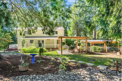 2249 SW Taylors Ferry Rd, Portland, OR 97219 - Photo 32