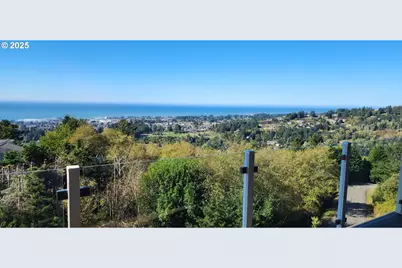 16898 Crown Terrace Rd, Brookings, OR 97415 - Photo 2